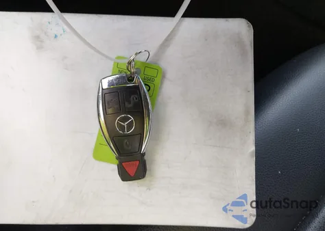 2013 Mercedes-Benz E 350 z USA, uszkodzony, nr VIN WDDHF5KB3DA723120